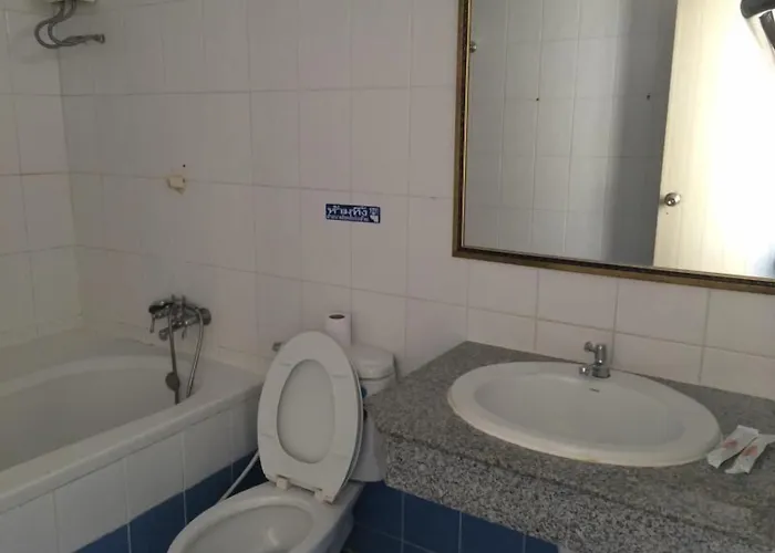 14 Bangkapi Hotel
